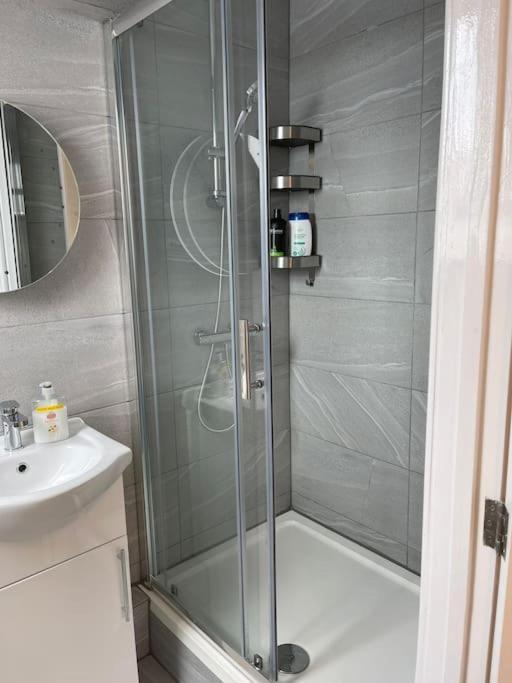 Orchid Lodge: Two-bed Flat Near Blenheim Palace & Oxford * Kidlington