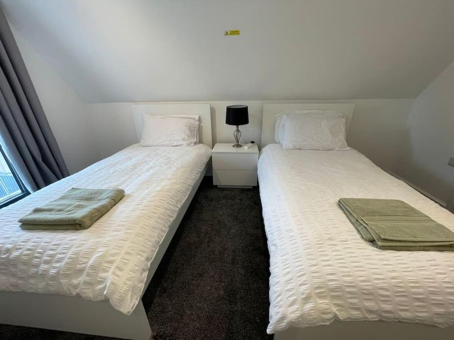 Orchid Lodge: Two-bed Flat Near Blenheim Palace & Oxford Apartment