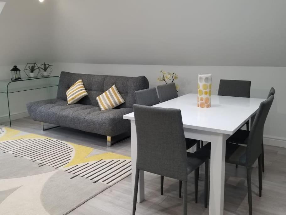Orchid Lodge: Two-bed Flat Near Blenheim Palace & Oxford *